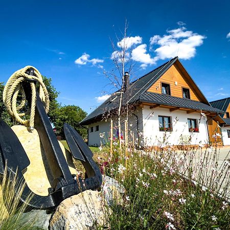 Tatralake Houses Near Lake Liptovska Mara And Aquapark Tatralandia Liptovsky Trnovec Exterior photo