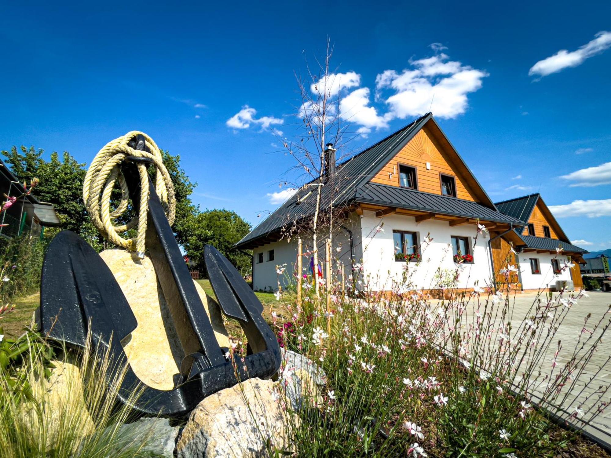 Tatralake Houses Near Lake Liptovska Mara And Aquapark Tatralandia Liptovsky Trnovec Exterior photo